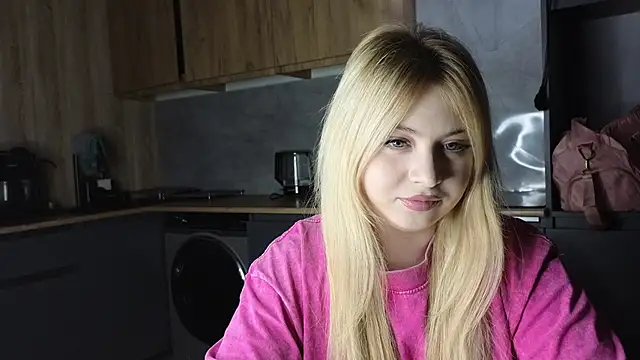 shy blondiee online show from 01-12-26, 09:53