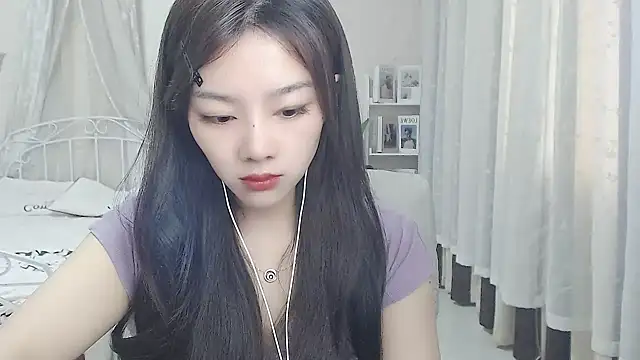 Snapshot of Jenny-Z chatting on 04-12-26, 02:05 Jenny-Z online show from 04-12-26, 02:05