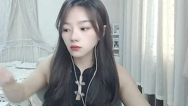 Snapshot of Jenny-Z chatting on 05-14-26, 02:29 Jenny-Z online show from 05-14-26, 02:29