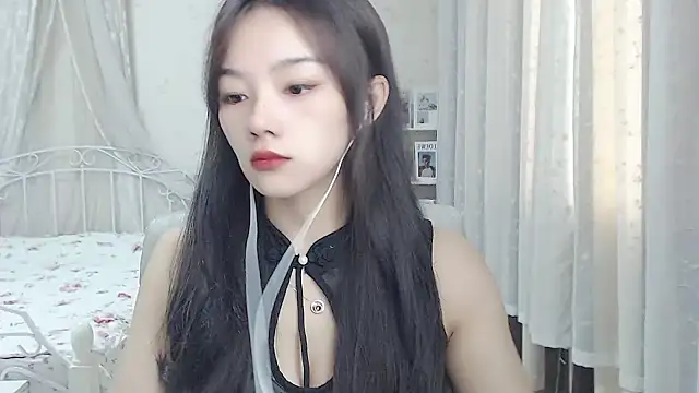 Snapshot of Jenny-Z chatting on 05-25-26, 01:55 Jenny-Z online show from 05-25-26, 01:55