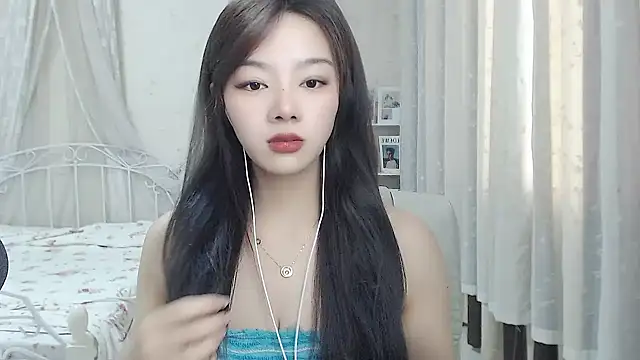 Snapshot of Jenny-Z chatting on 06-03-26, 02:14 Jenny-Z online show from 06-03-26, 02:14
