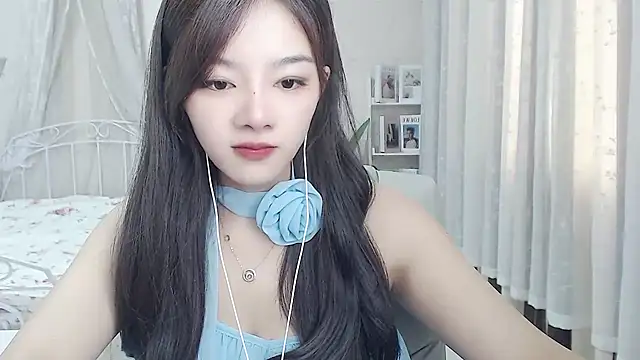 Snapshot of Jenny-Z chatting on 06-24-26, 01:37 Jenny-Z online show from 06-24-26, 01:37