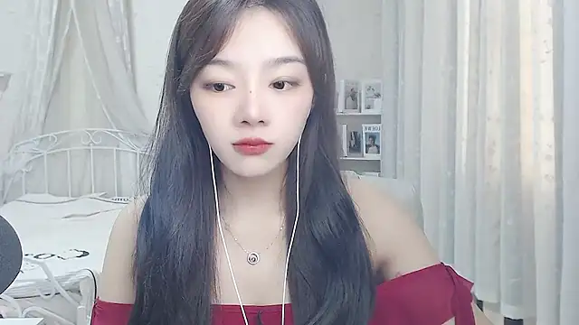 Snapshot of Jenny-Z chatting on 06-28-26, 01:33 Jenny-Z online show from 06-28-26, 01:33
