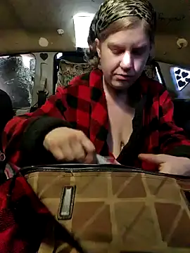 Snapshot of shadow199393 chatting on 01-28-25, 10:01 shadow199393 online show from 01-28-25, 10:01