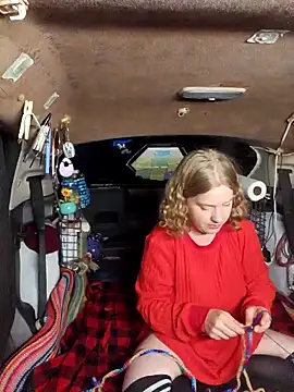 Snapshot of shadow199393 chatting on 10-13-25, 02:00 shadow199393 online show from 10-13-25, 02:00