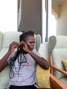 petiteebony 81 online show from 12-14-25, 09:47