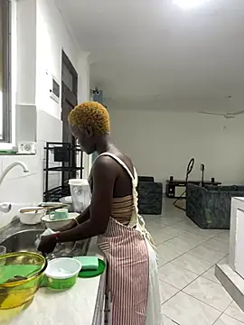 petiteebony 81 online show from 04-20-26, 01:47