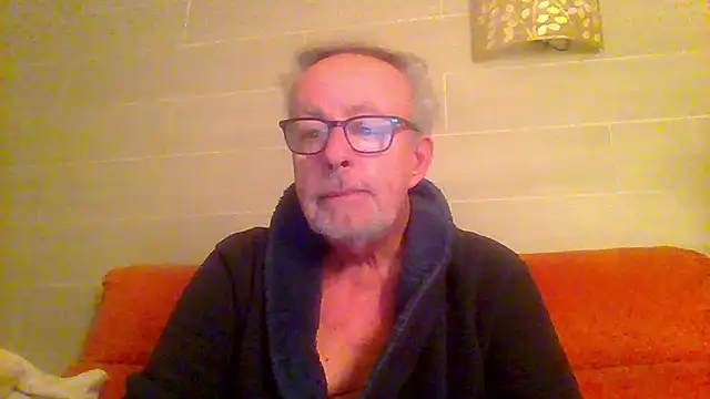 tuggy59 online show from 02-05-26, 05:01