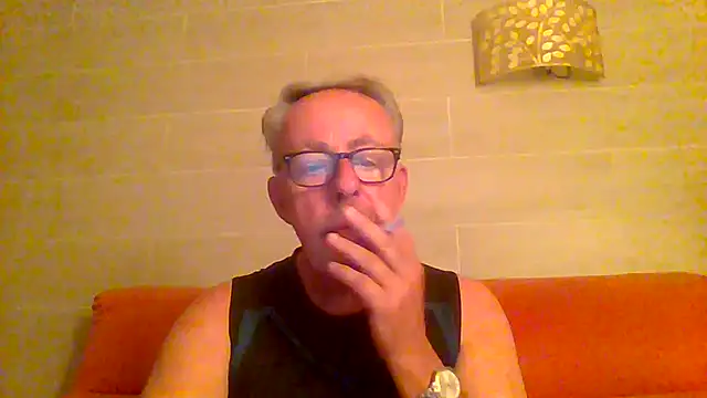 Snapshot of tuggy59 chatting on 07-04-26, 03:56 tuggy59 online show from 07-04-26, 03:56