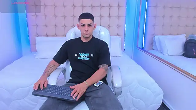 Alex cute77 online show from 12-03-25, 11:52