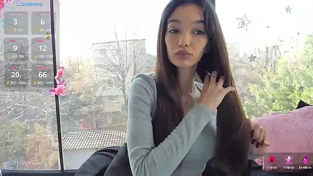 Snapshot of Sassy_Teen chatting on 12-17-24, 10:55 Sassy Teen online show from 12-17-24, 10:55