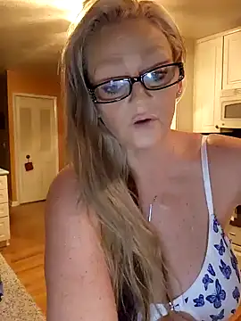 Snapshot of Southern_Bella chatting on 12-05-24, 12:22 Southern Bella online show from 12-05-24, 12:22