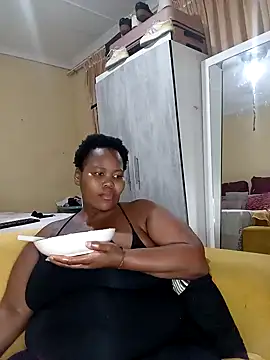 Snapshot of Real1SweetQueen chatting on 01-30-25, 09:36 Real1SweetQueen online show from 01-30-25, 09:36