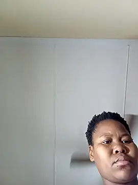 Snapshot of Real1SweetQueen chatting on 02-21-25, 03:56 Real1SweetQueen online show from 02-21-25, 03:56