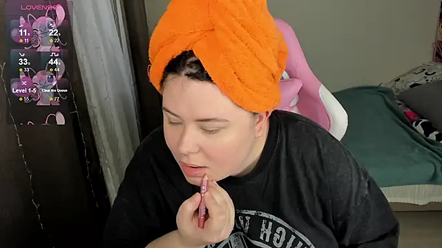 Akemi BBW online show from 12-05-25, 04:54