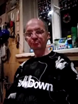 Snapshot of oksana722 chatting on 11-17-25, 06:03 oksana722 online show from 11-17-25, 06:03