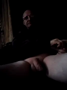 Snapshot of oksana722 chatting on 12-14-25, 11:48 oksana722 online show from 12-14-25, 11:48