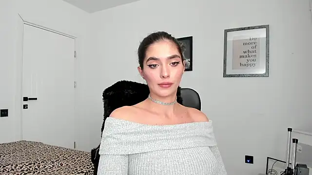 PortraitMarie online show from 01-17-25, 04:57