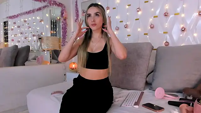 Gabbyy  online show from 12-21-24, 10:30
