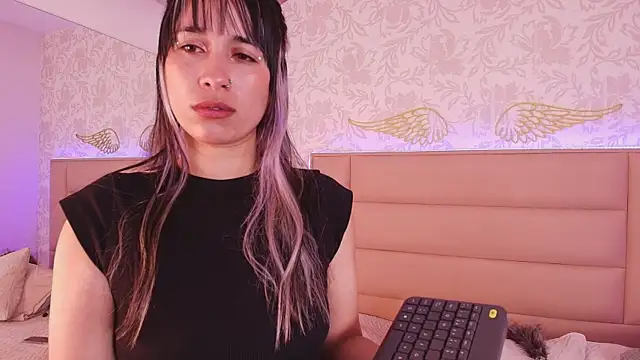 monserrat towers online show from 11-30-25, 01:48