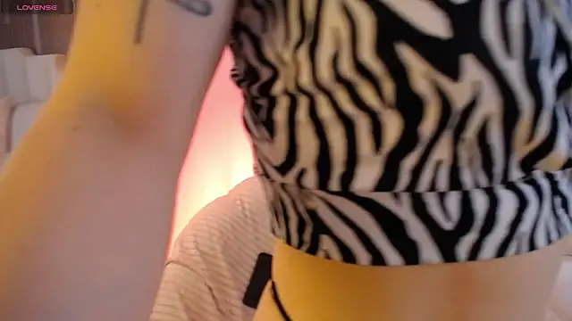 Katy Van online show from 03-30-26, 09:38