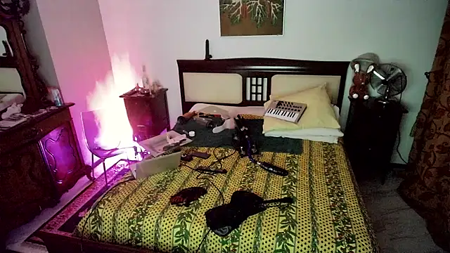 CharlotteVixxens online show from 03-31-26, 11:16