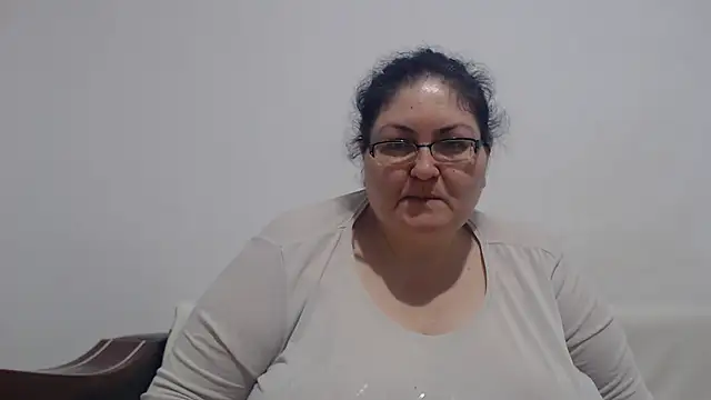 Snapshot of Nykyxo chatting on 06-23-26, 11:30 Nykyxo online show from 06-23-26, 11:30