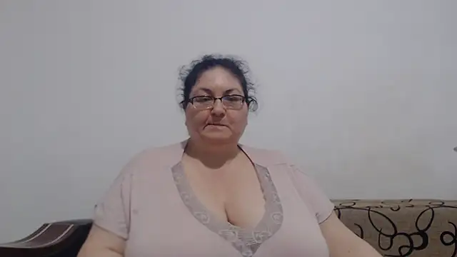 Snapshot of Nykyxo chatting on 06-27-26, 12:22 Nykyxo online show from 06-27-26, 12:22
