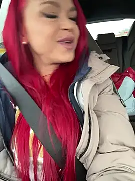 Snapshot of Sensual_Marie chatting on 02-05-25, 10:51 Sensual Marie online show from 02-05-25, 10:51