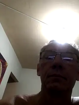 Snapshot of eleno1542 chatting on 10-30-25, 08:49 eleno1542 online show from 10-30-25, 08:49