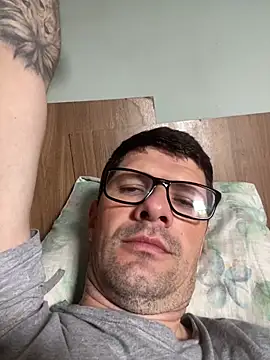 Juliano2289 online show from 04-07-26, 03:56