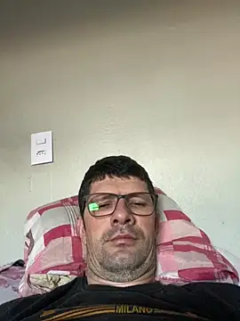 Juliano2289 online show from 05-13-26, 07:55