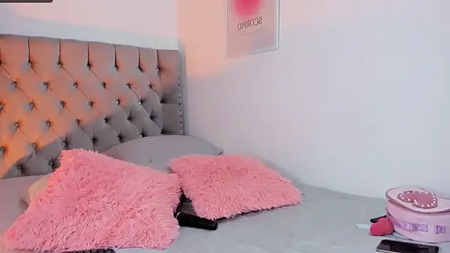 MafeOlimpo online show from 11-28-25, 11:51