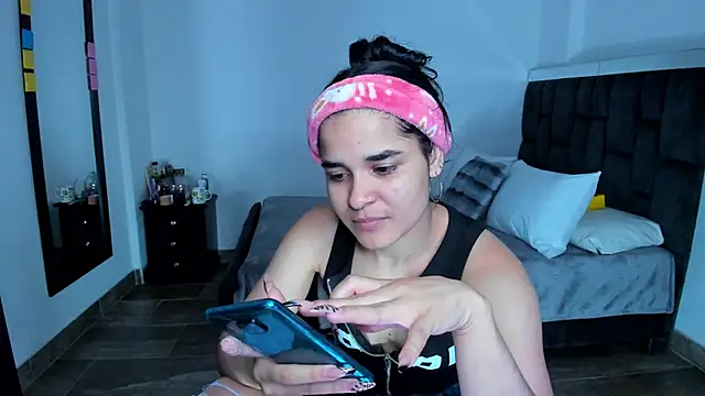 SweetMegan 1 online show from 02-11-25, 03:18