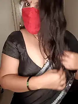 Snapshot of Love-priya chatting on 12-28-24, 05:14 Love-priya online show from 12-28-24, 05:14