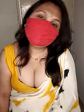 Snapshot of Love-priya chatting on 02-01-25, 07:05 Love-priya online show from 02-01-25, 07:05