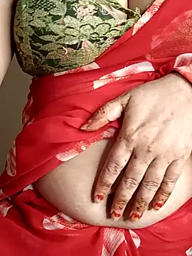 Snapshot of Love-priya chatting on 02-05-25, 05:09 Love-priya online show from 02-05-25, 05:09