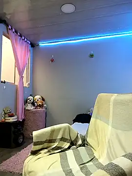 Snapshot of KATYGONZALEZ chatting on 01-04-25, 02:04 KATYGONZALEZ online show from 01-04-25, 02:04