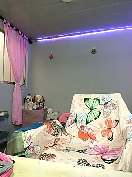 Snapshot of KATYGONZALEZ chatting on 02-07-25, 08:31 KATYGONZALEZ online show from 02-07-25, 08:31