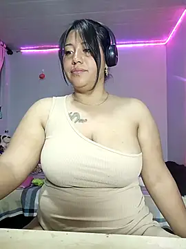 Snapshot of KATYGONZALEZ chatting on 02-27-25, 09:43 KATYGONZALEZ online show from 02-27-25, 09:43