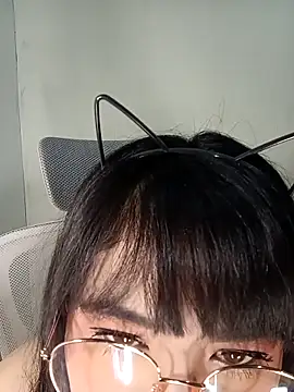 Snapshot of Chall_mee chatting on 02-01-26, 08:51 Chall mee online show from 02-01-26, 08:51