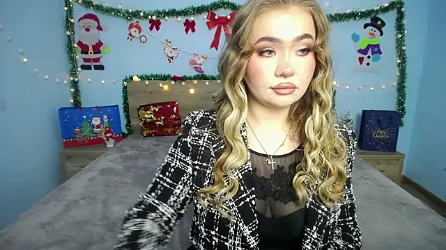 Snapshot of StacyYellig chatting on 12-30-24, 08:04 StacyYellig online show from 12-30-24, 08:04