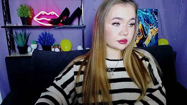 Snapshot of StacyYellig chatting on 01-21-25, 04:21 StacyYellig online show from 01-21-25, 04:21