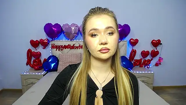 Snapshot of StacyYellig chatting on 02-11-25, 06:33 StacyYellig online show from 02-11-25, 06:33