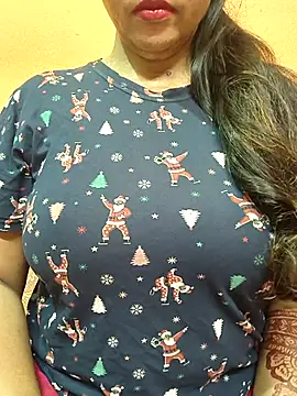 CUTE SOPHIA- online show from 04-10-26, 01:00