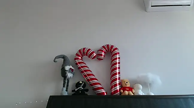 Snapshot of _mika_in_passion chatting on 02-18-25, 02:38 mika in passion online show from 02-18-25, 02:38