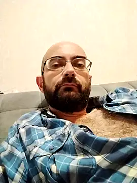 Snapshot of ArsenSavas chatting on 11-11-25, 06:30 ArsenSavas online show from 11-11-25, 06:30