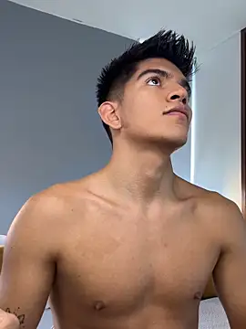 santiago 01 online show from 11-13-25, 07:57