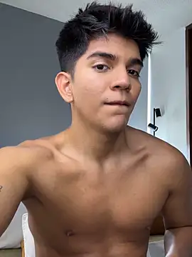 santiago 01 online show from 05-16-26, 07:34