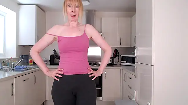 British Goddess Anna online show from 07-18-26, 08:07